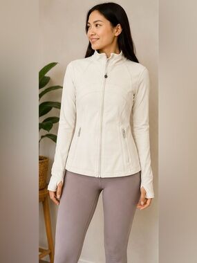 Lululemon Define Jacket Nulu Women’s Size 12 White Full Zip Yoga Athleisure